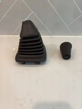 58808-02020 Toyota 1993-1997 Corolla Manual Transmission Shift Boot And Knob