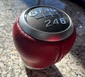 Su003-08086 Toyota Like New Genuine 86 Fr-s Brz Jdm Red Leather Shift Knob Oem