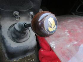 Triumph 8204-53 Tr4 Tr4a Tr250 Tr6 Amco Wood Shift Knob With Shield Rare 1961-1976