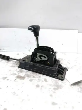 242.vw1h04 Volkswagen Jetta 2004 Transmission Shift 544591