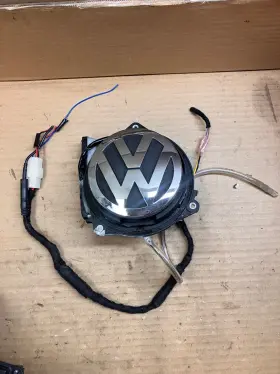 3ad827469 Volkswagen 2009-2017 Vw Eos Cc Flip Rear View Camera Aftermarket