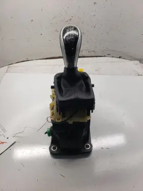 242.vo1q15 Volvo S80 2015 Transmission Shift 1348261