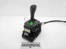 242.vo1v02 Volvo V70 Xc70 Automatic Transmission Gear Shifter Selector Fits 2001-2007 01 02