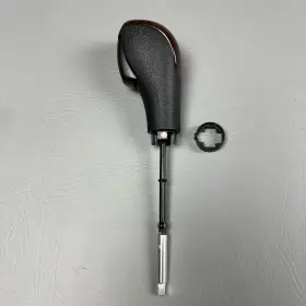 30774754 Volvo 2007-14 Xc90 Geartronic Automatic Shifter Shift Knob Black Wood Grain Oem