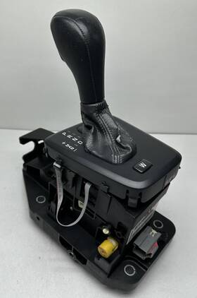 Volvo P08699397 2004-2007 V70 Xc 70 Floor Shifter Assembly Also 2004-2009 S60 Oem