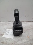 Jaguar Yype 2017 Transmission Gear Shifter Used. Price: $140.40.