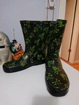 Wear Fading Paul Frank Danger Scurvy Pirate Crossbones Rubber Boots Adult Medium Pre-owned. Price: $35.00.