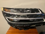 Genesis GV80 Right Headlight 2021-2023 Factory Oem Used. Price: $350.00.