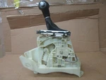 Kia Sorento Automatic Transmission Gear Shifter Knob 2013 2014 Used. Price: $69.00.