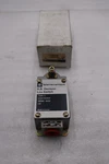 New Open Box L144-2M Telemecanique Schneider Limit Switch Stk K2080CC. Price: $100.00.